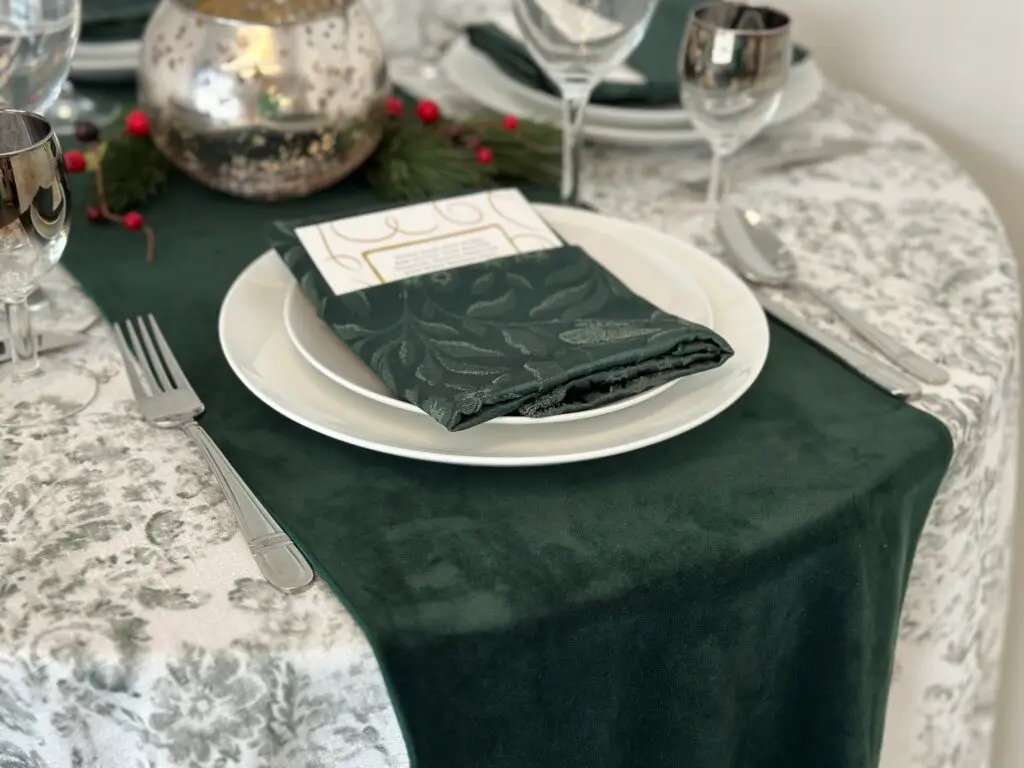 Eloise with Pine Velvet Runner and Juniper Damask Napkin