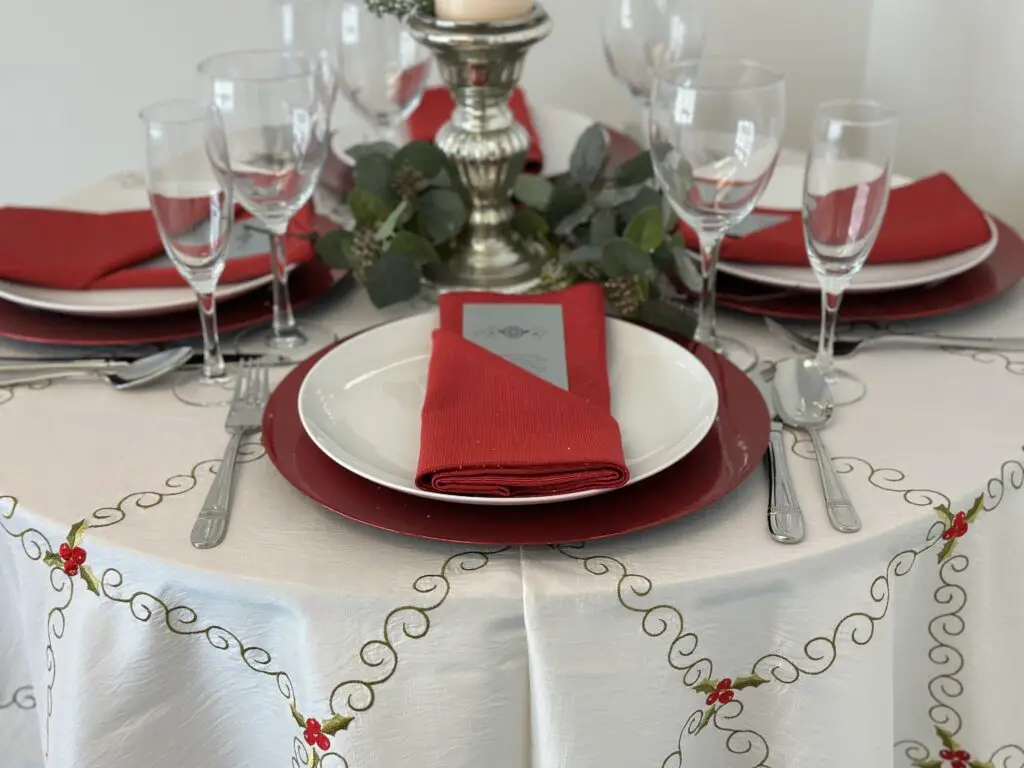 Holly with Rouge Napkin